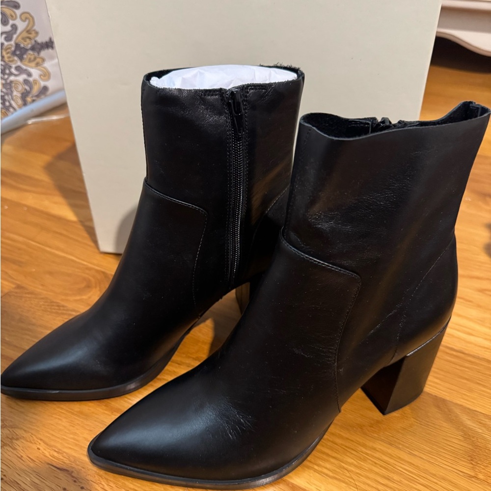 Tony Bianco “Brazen” boot in black - size 8.5